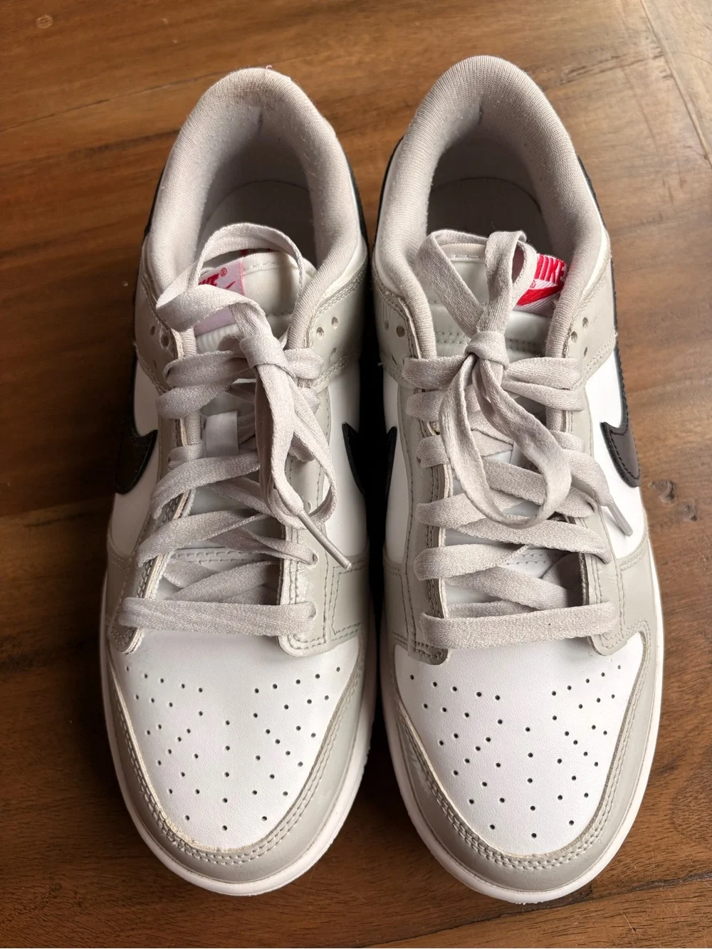 Nike Low Dunks in Iron Ore